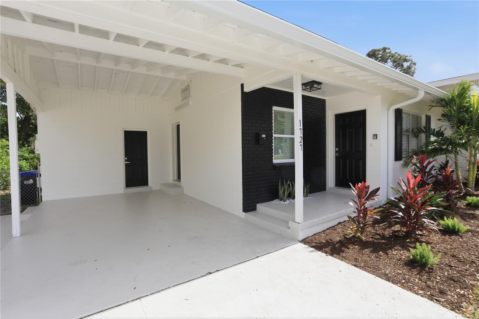 Single Family Residence at 1727 N POWERS DR, ORLANDO, photo 6 of 45