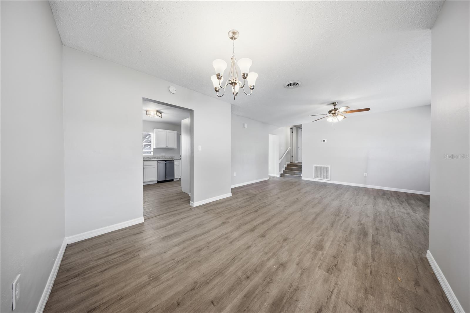 Single Family Residence at 1727 N POWERS DR, ORLANDO, photo 10 of 45