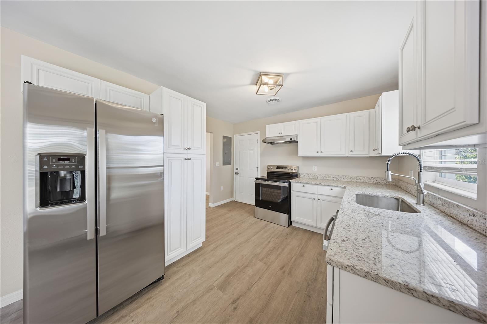 Single Family Residence at 1727 N POWERS DR, ORLANDO, photo 14 of 45