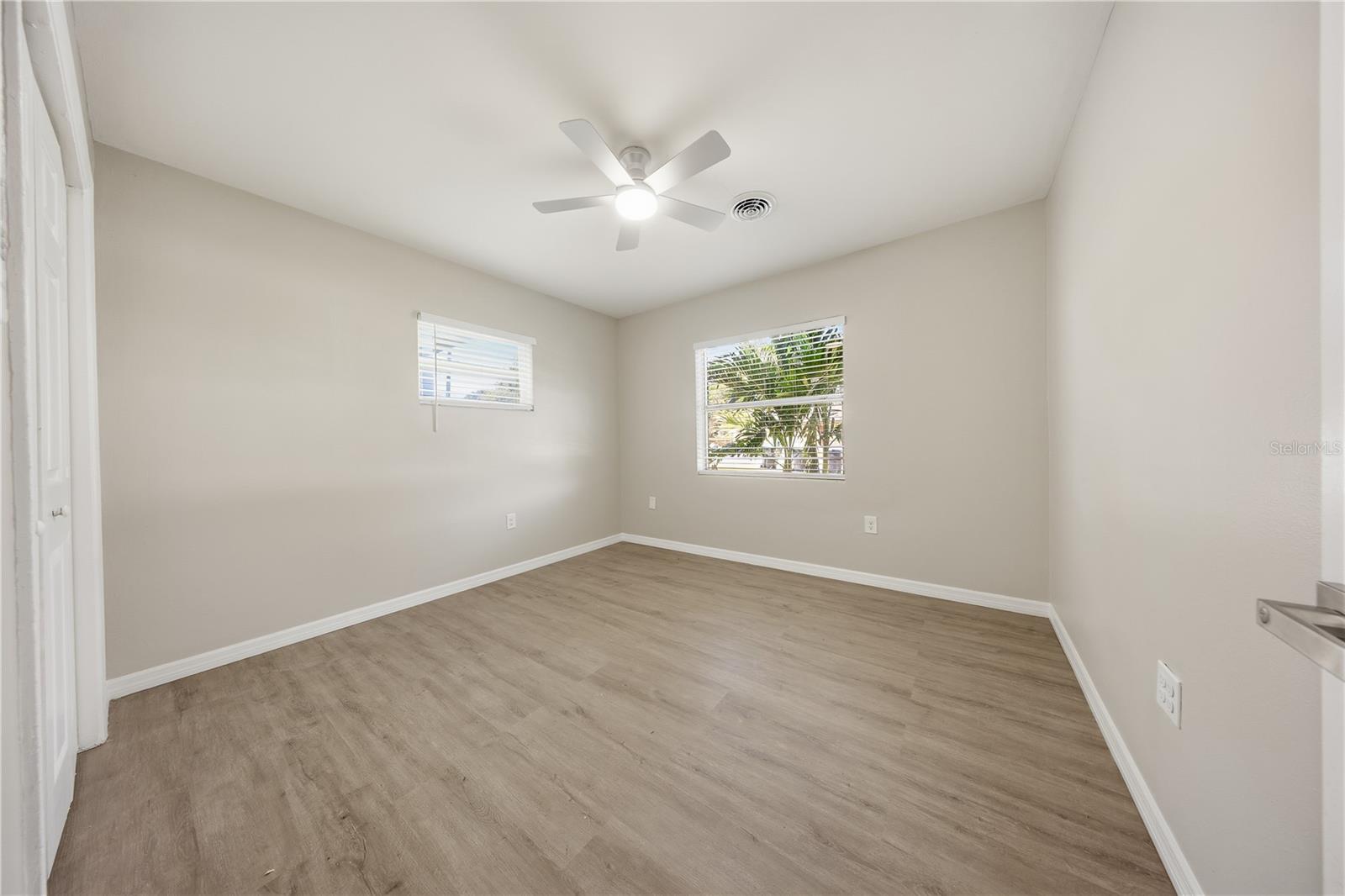 Single Family Residence at 1727 N POWERS DR, ORLANDO, photo 26 of 45