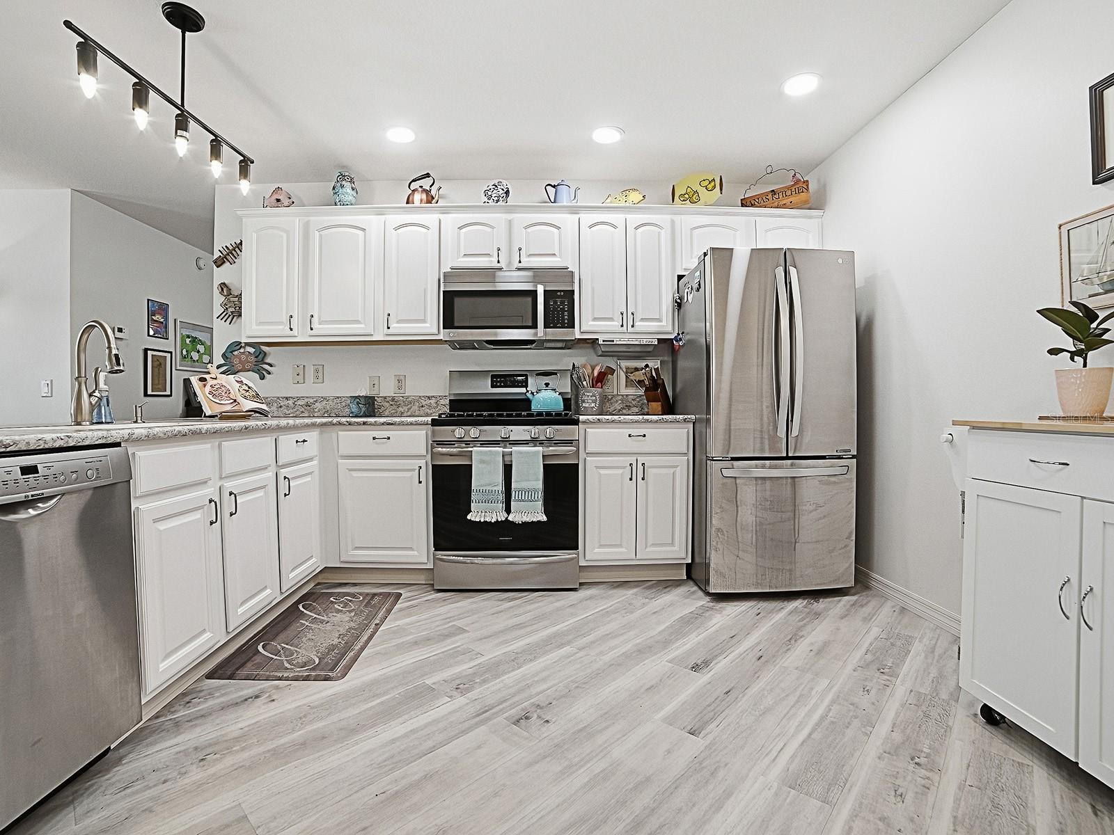 Single Family Residence at 2023 JOHNSON CT, THE VILLAGES, photo 10 of 32