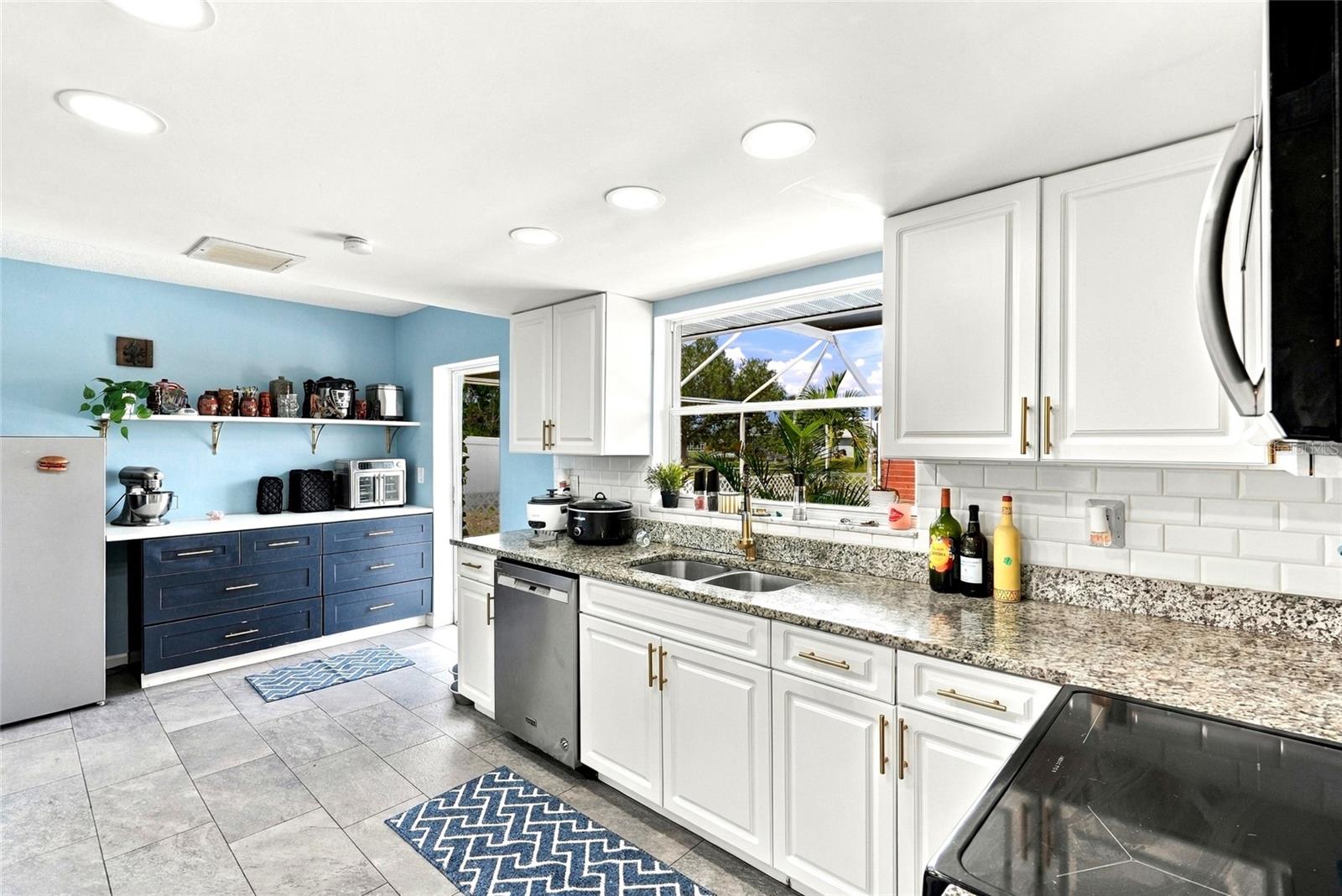 Single Family Residence at 6422 FABIAN RD, NORTH PORT, photo 12 of 35