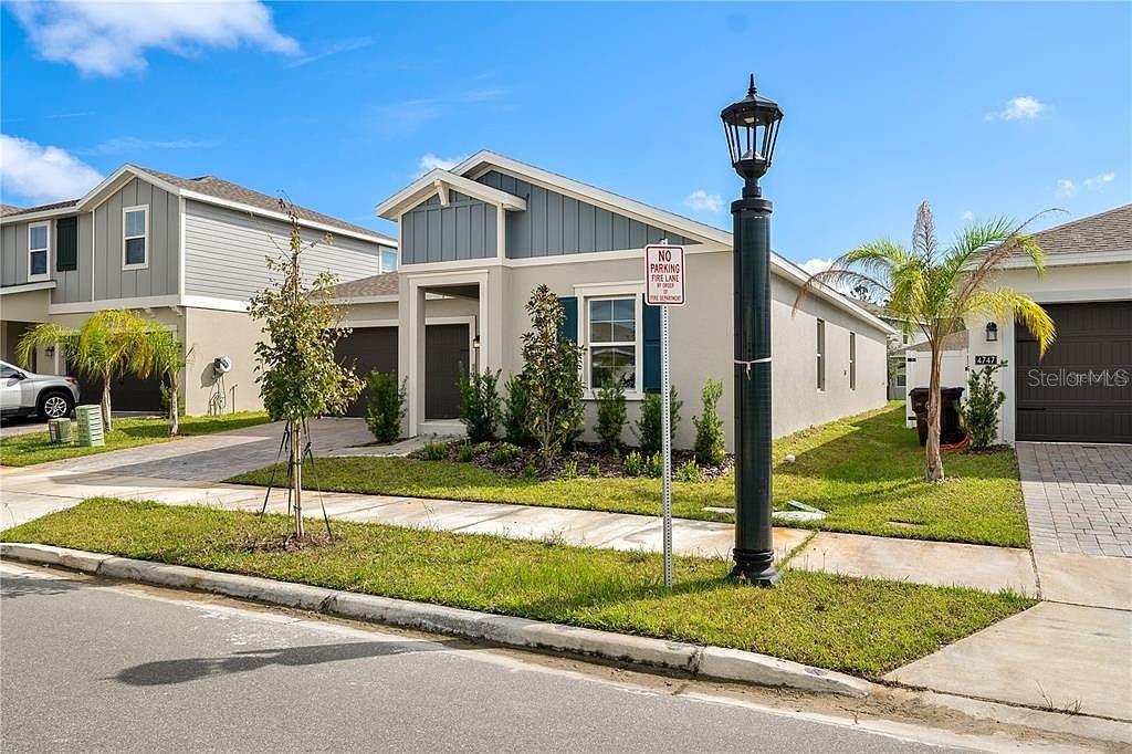 Single Family Residence at 4753 GOLDEN KNIGHT BLVD, KISSIMMEE, photo 4 of 35