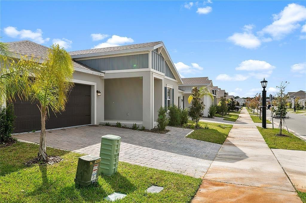Single Family Residence at 4753 GOLDEN KNIGHT BLVD, KISSIMMEE, photo 5 of 35