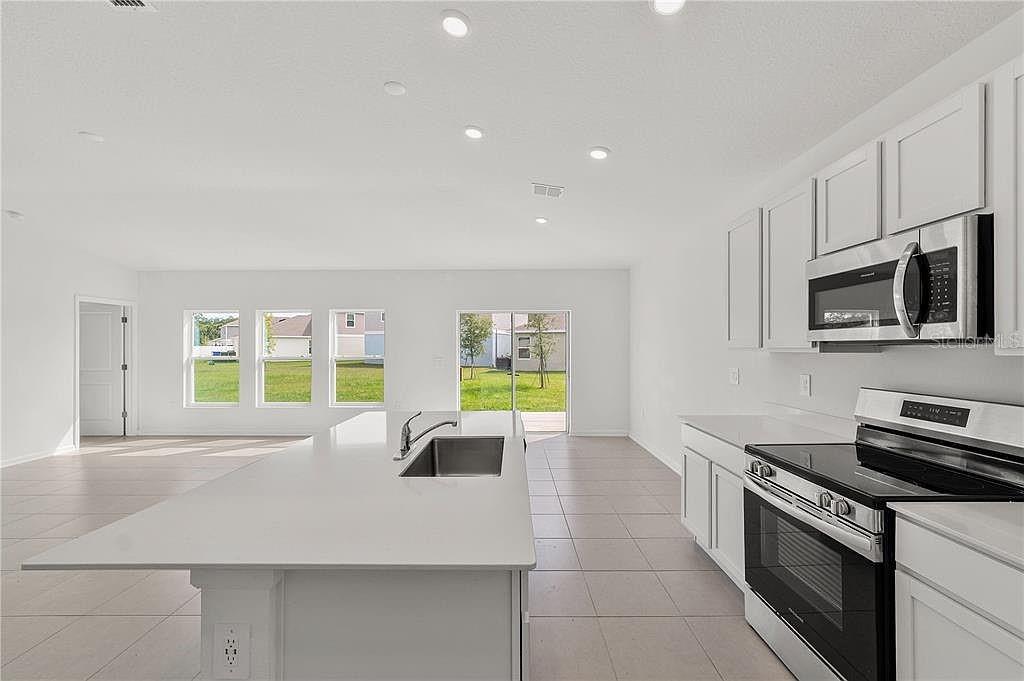 Single Family Residence at 4753 GOLDEN KNIGHT BLVD, KISSIMMEE, photo 11 of 35