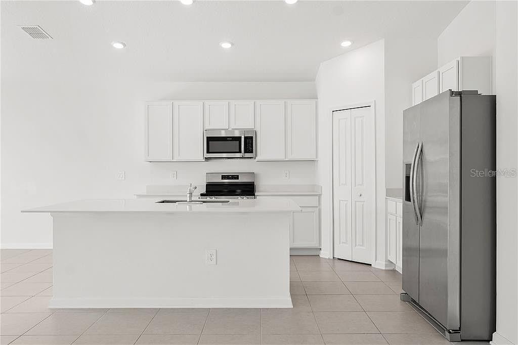 Single Family Residence at 4753 GOLDEN KNIGHT BLVD, KISSIMMEE, photo 12 of 35