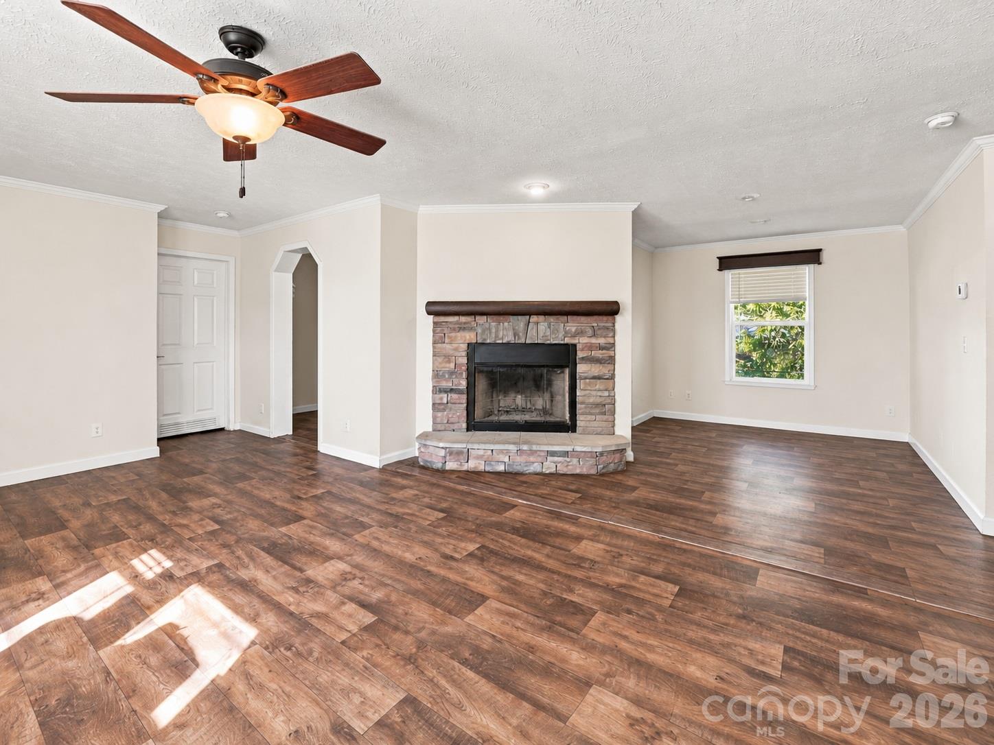 Single Family Residence at 106 Belinda Loop, Statesville, photo 5 of 29