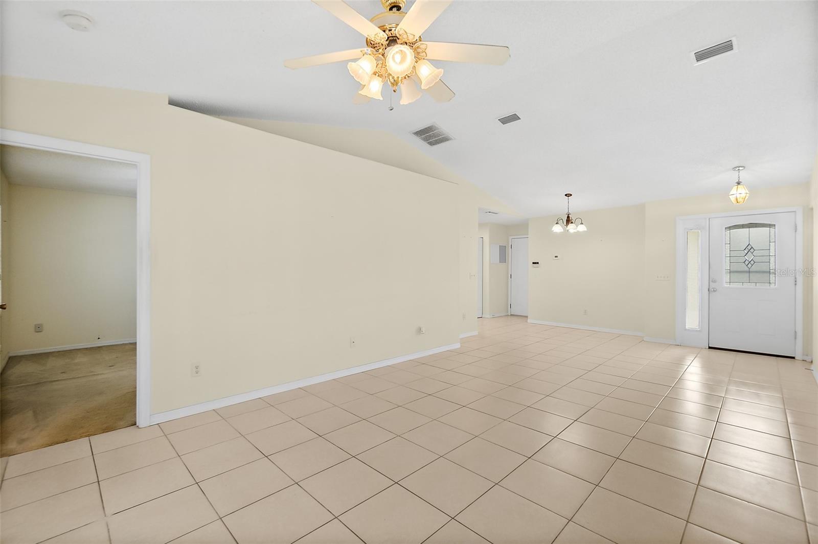 Single Family Residence at 16 SLUMBER MEADOW TRL, PALM COAST, photo 7 of 35