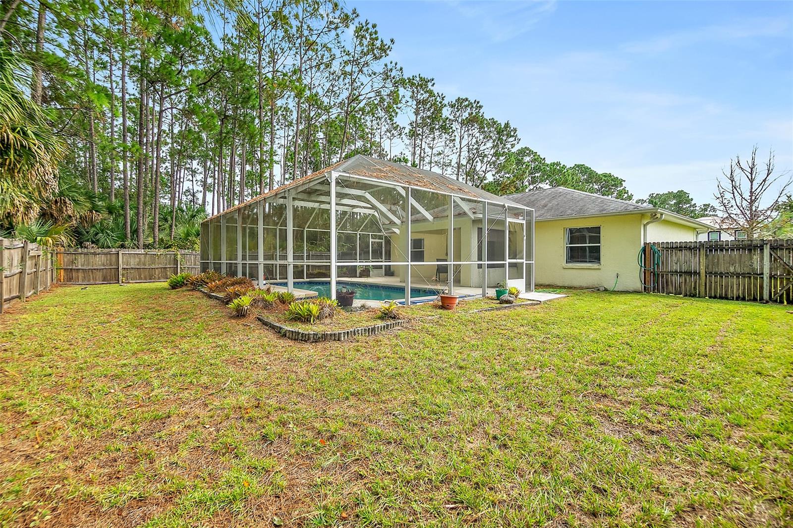 Single Family Residence at 16 SLUMBER MEADOW TRL, PALM COAST, photo 33 of 35