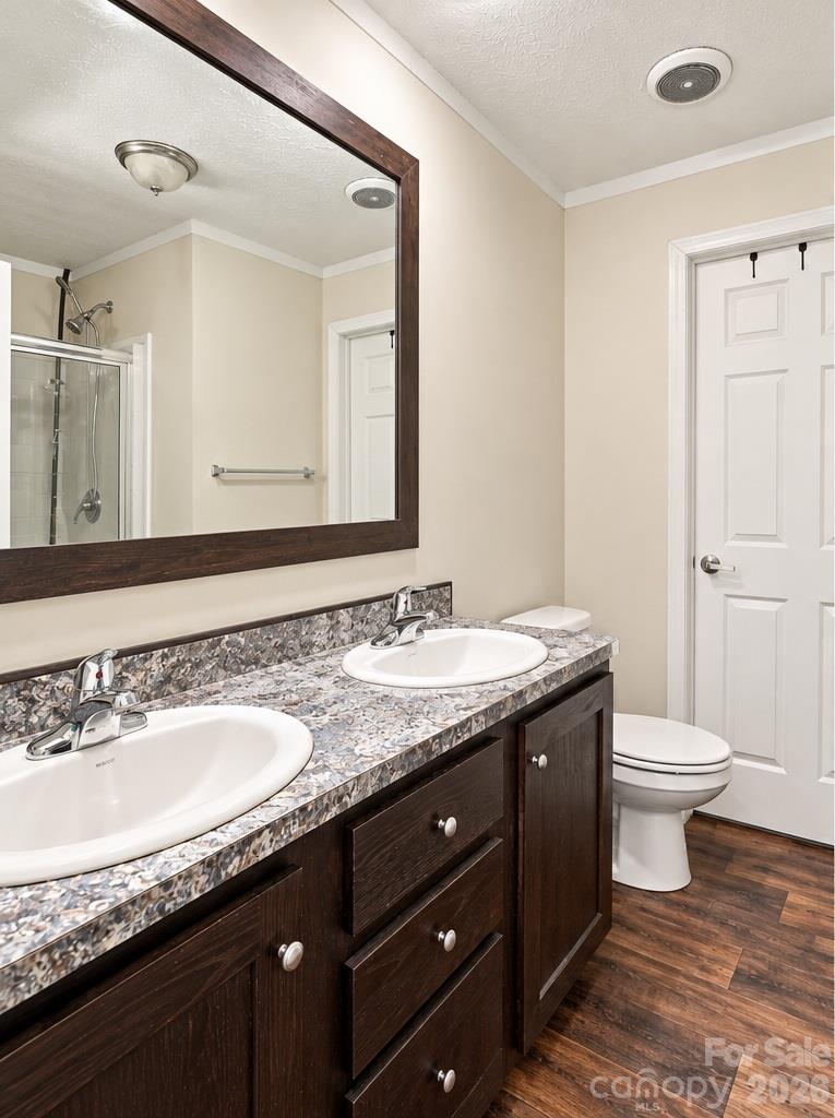 Single Family Residence at 106 Belinda Loop, Statesville, photo 17 of 29