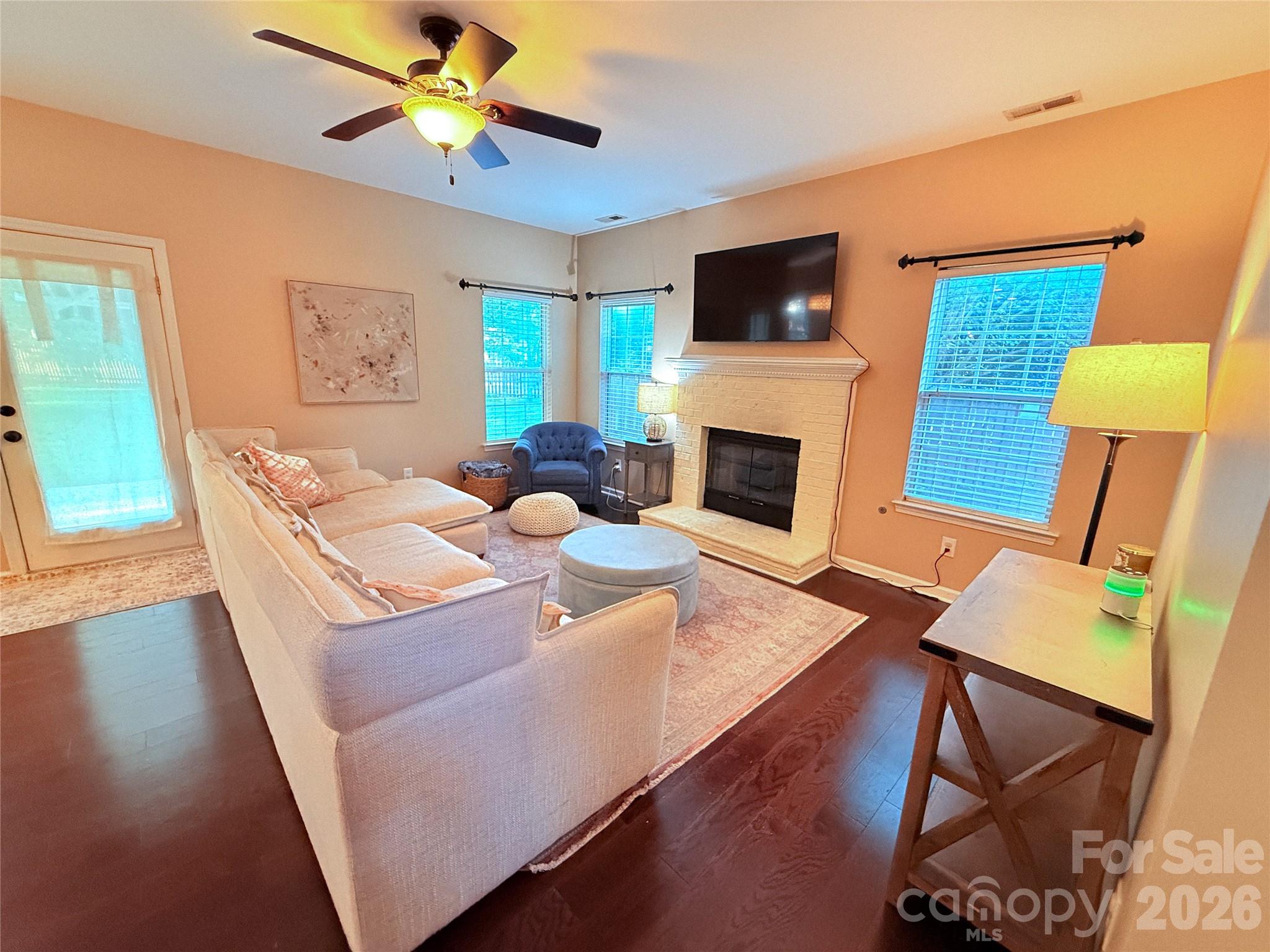 Single Family Residence at 4698 Pascal Court NW, Concord, photo 10 of 30