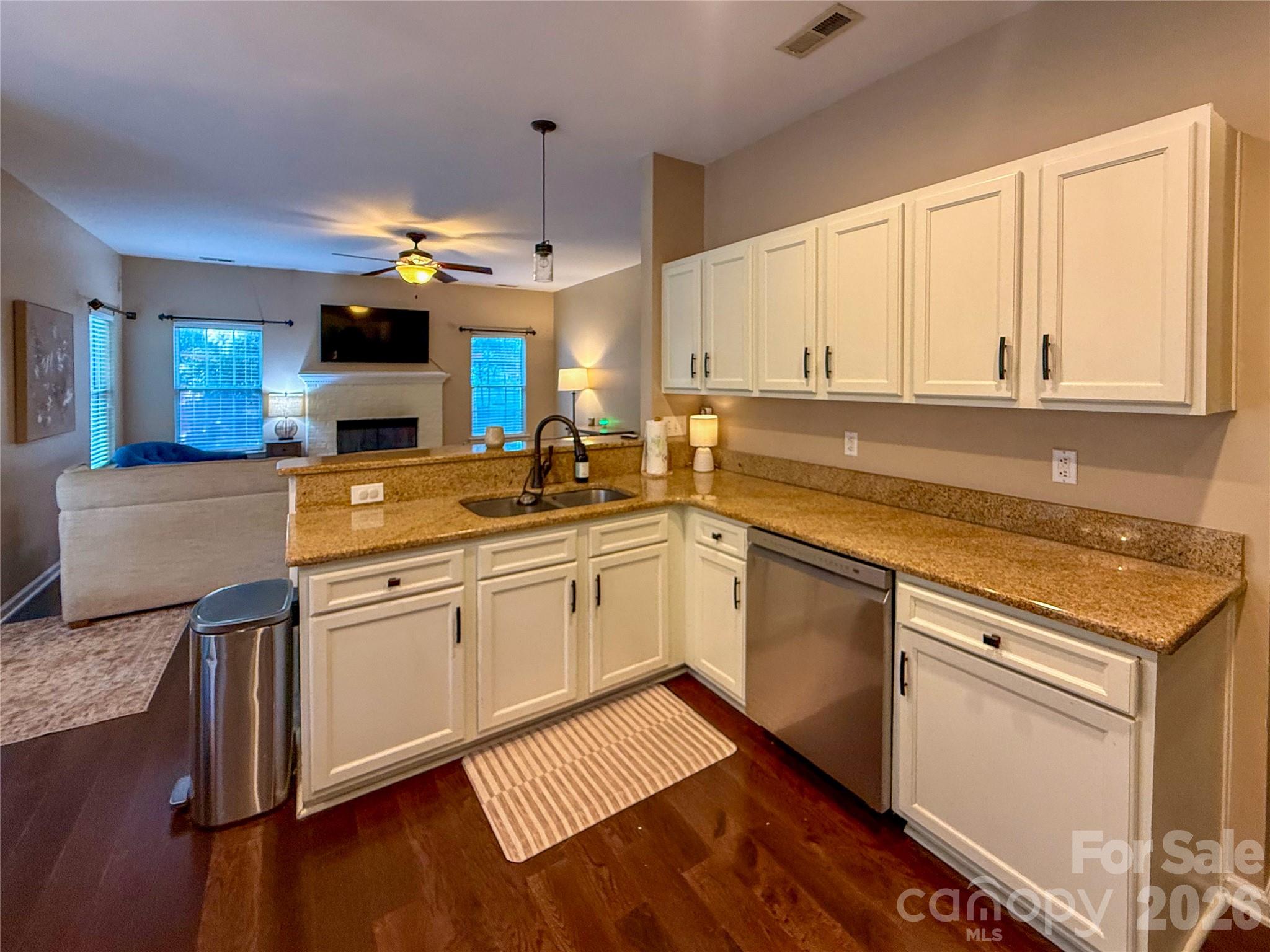 Single Family Residence at 4698 Pascal Court NW, Concord, photo 12 of 30