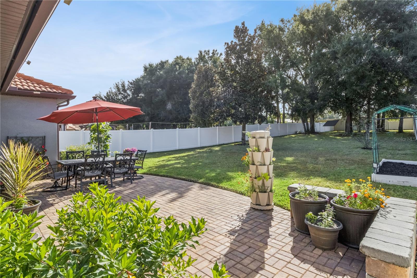 Pavers too- Perfect for enteraining - 1850 ALTAVISTA CIR, LAKELAND