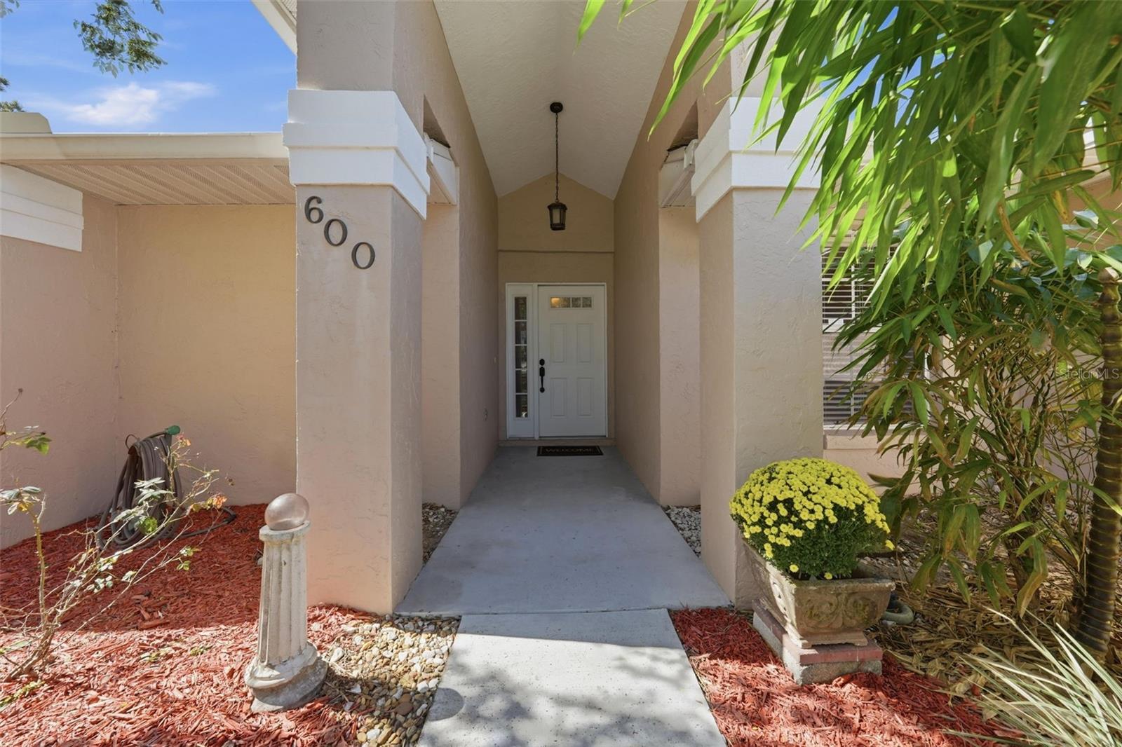 Single Family Residence at 600 HURON PL, MOUNT DORA, photo 5 of 48