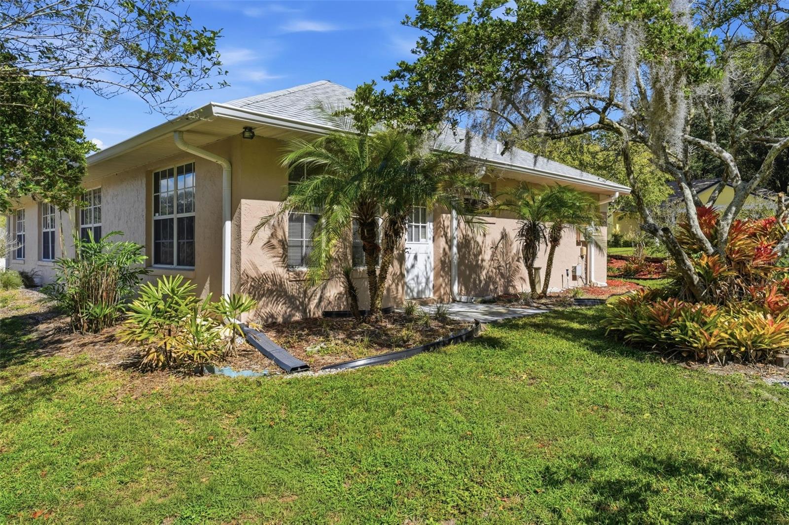 Single Family Residence at 600 HURON PL, MOUNT DORA, photo 32 of 48
