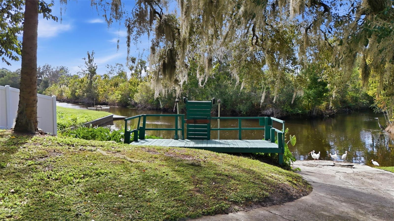 Single Family Residence at 600 HURON PL, MOUNT DORA, photo 42 of 48