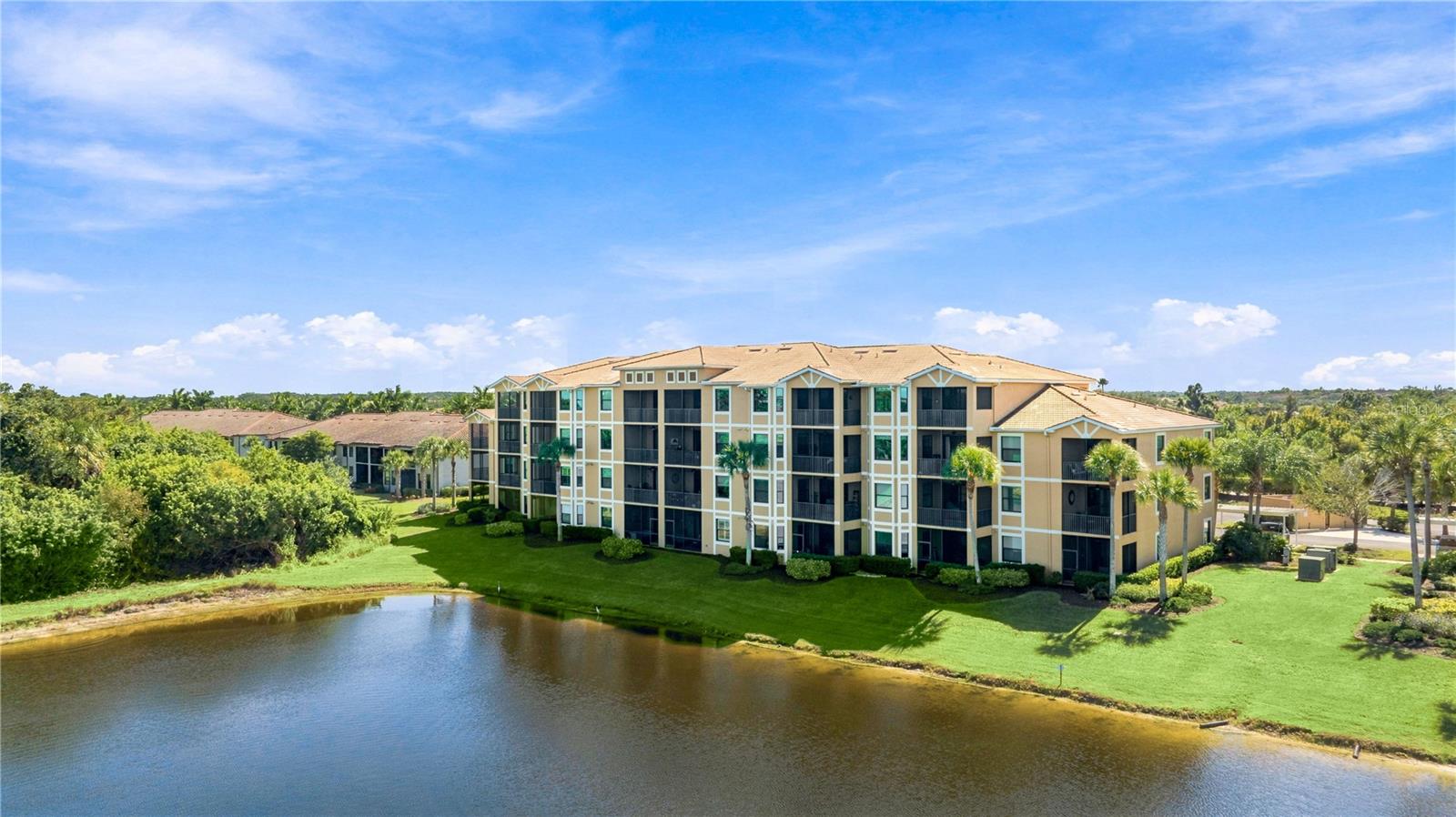 Condominium at 6519 GRAND ESTUARY TRL #403, BRADENTON, photo 4 of 60