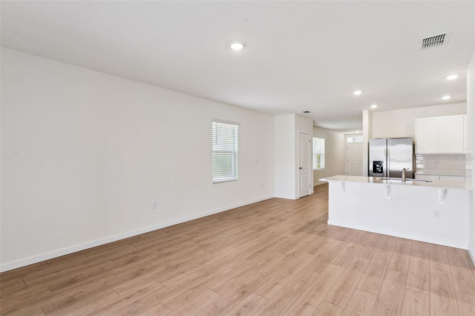 Single Family Residence at 1376 SCARLETT SAGE LN, SANFORD, photo 8 of 39