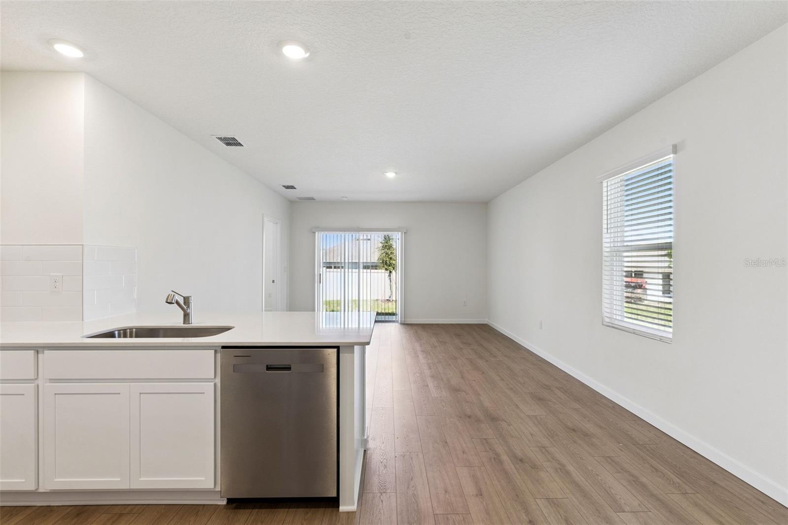 Single Family Residence at 1376 SCARLETT SAGE LN, SANFORD, photo 11 of 39