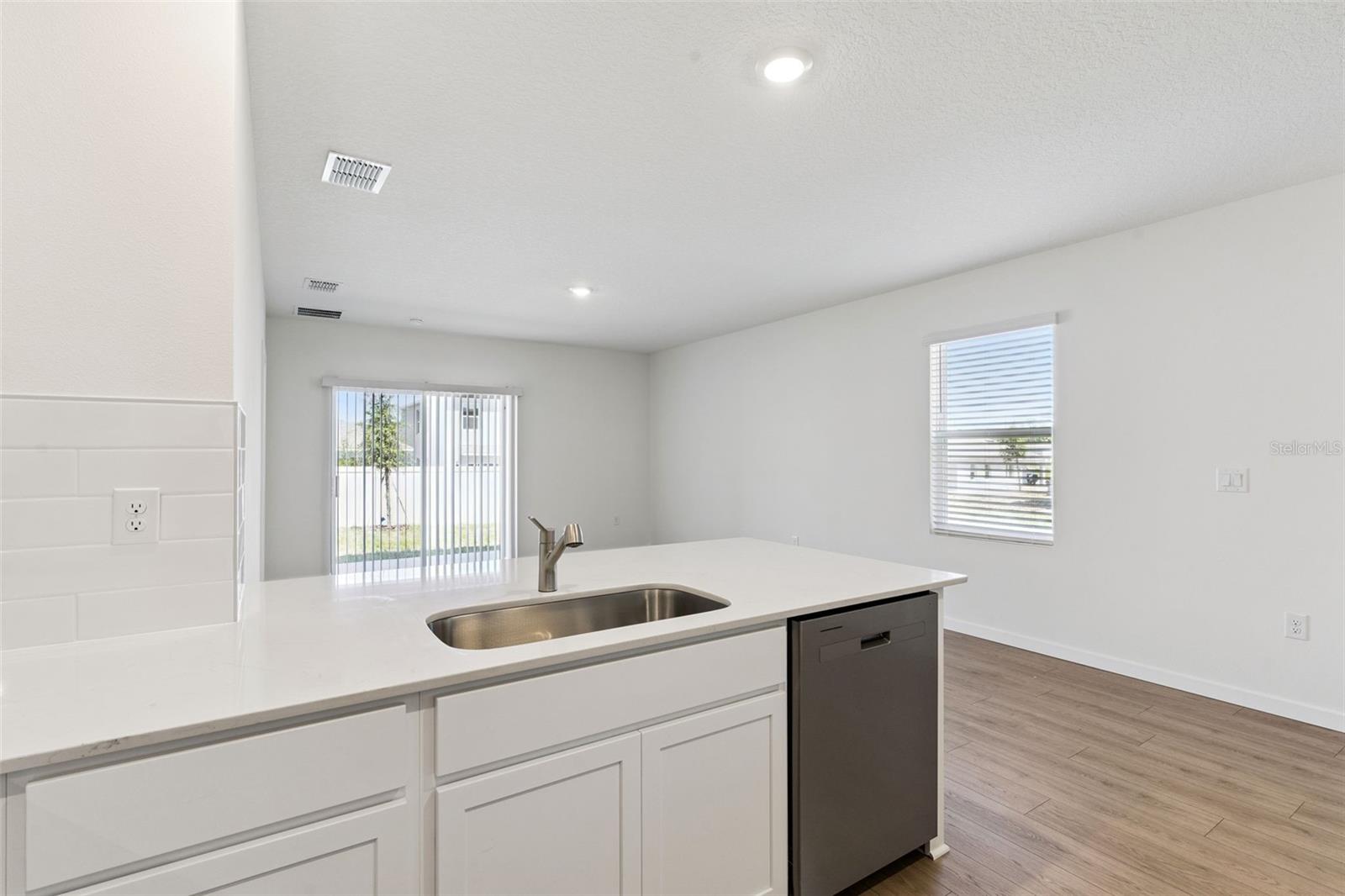 Single Family Residence at 1376 SCARLETT SAGE LN, SANFORD, photo 12 of 39