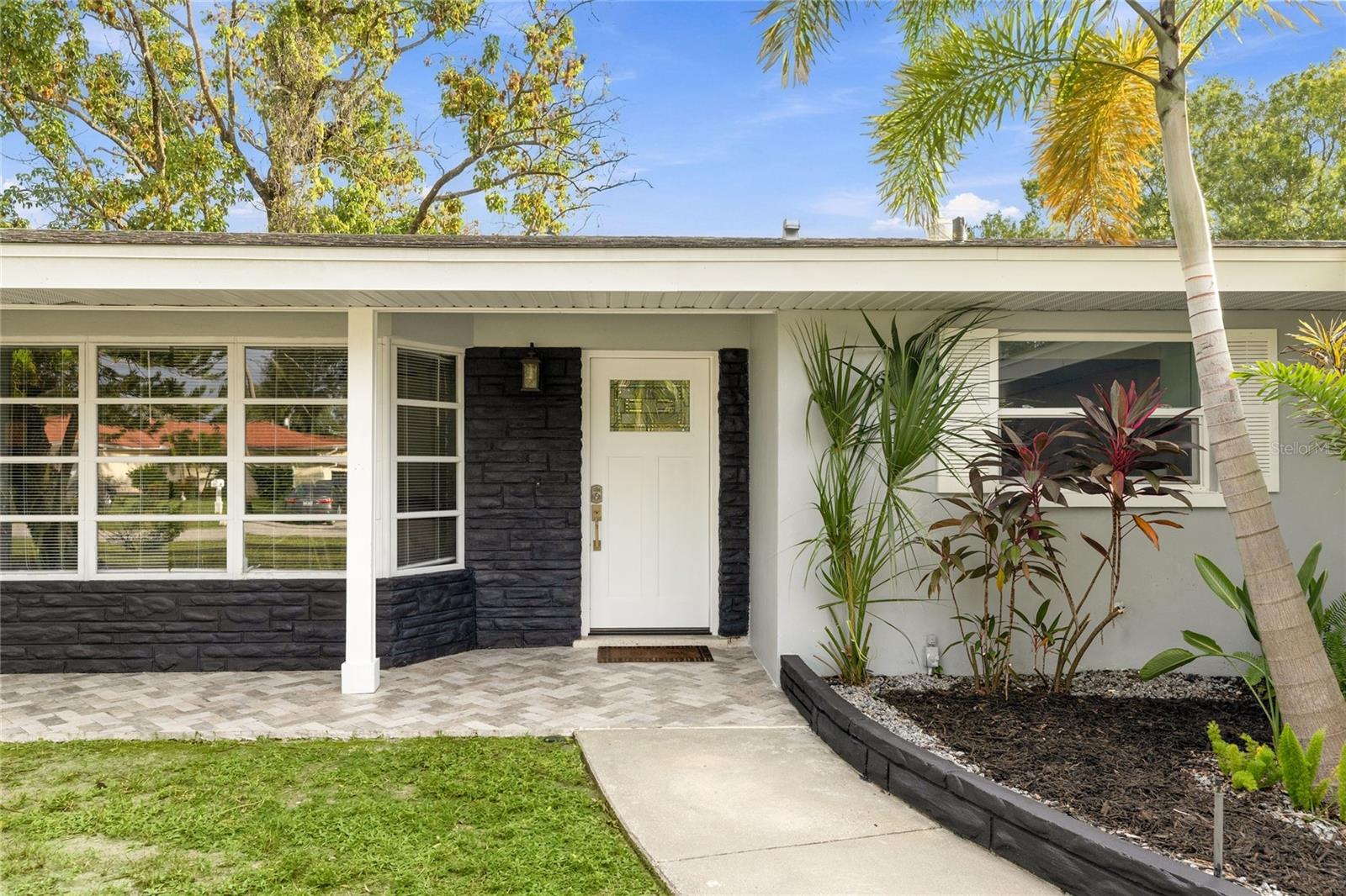 Single Family Residence at 4230 BAIRD ST, SARASOTA, photo 5 of 43