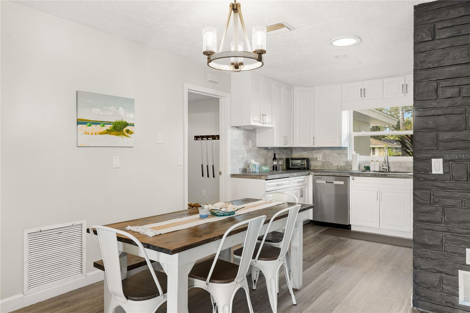 Single Family Residence at 4230 BAIRD ST, SARASOTA, photo 14 of 43