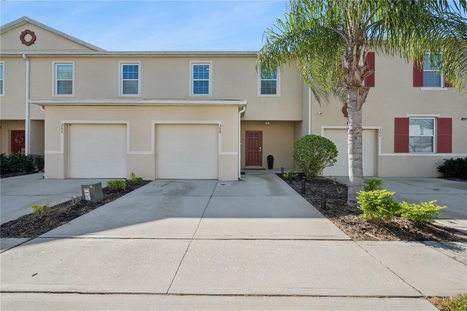 359 ARBOR LAKES DR