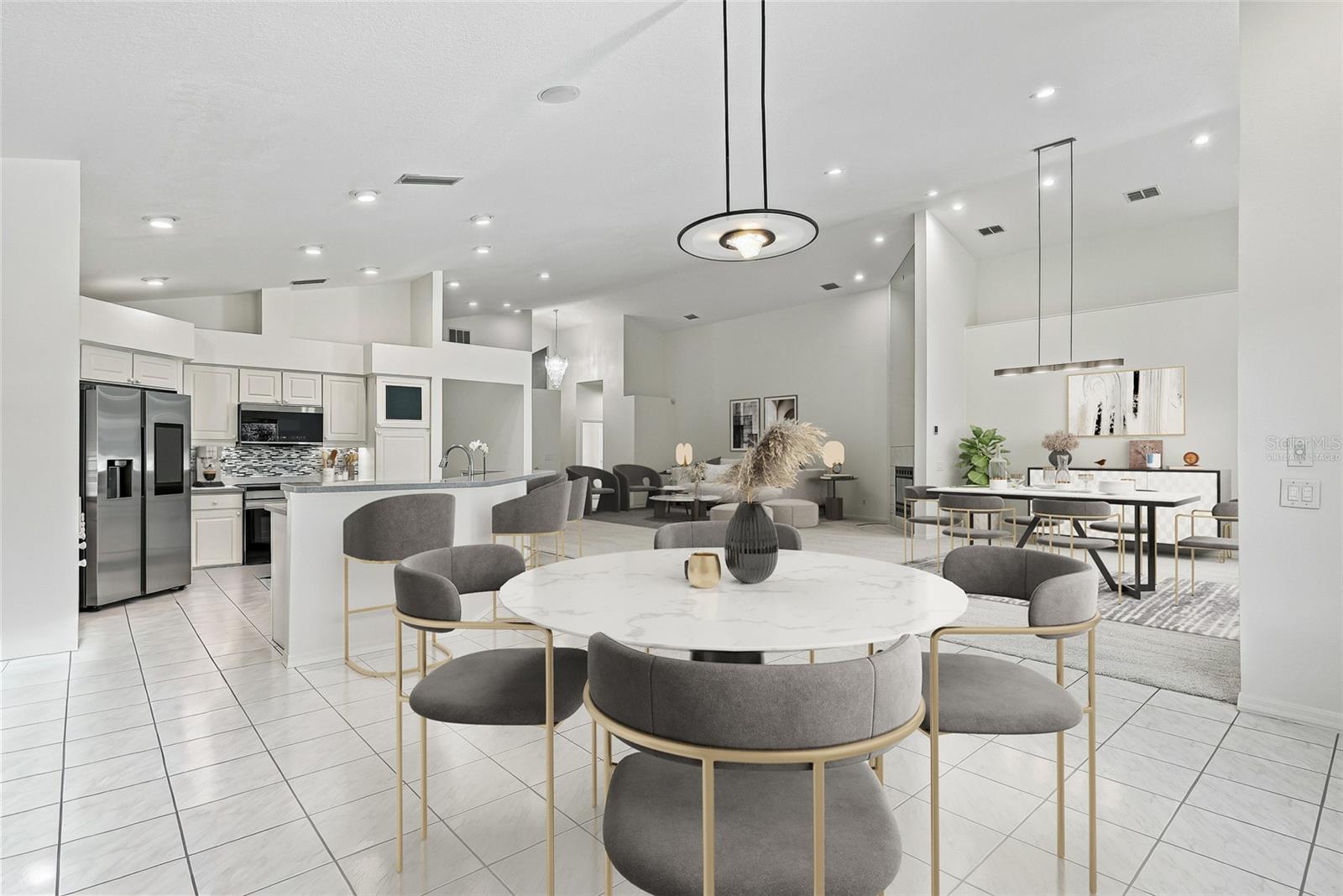 An idyllic open concept floorplan. Virtually staged. - 1101 DARLINGTON OAK DR NE, ST PETERSBURG
