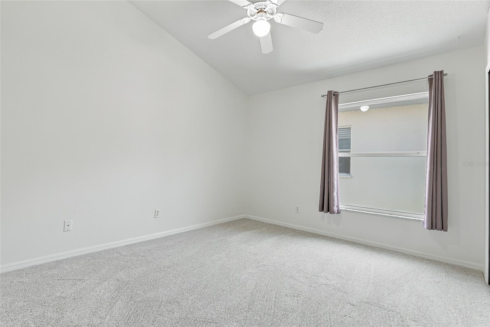 Single Family Residence at 1101 DARLINGTON OAK DR NE, ST PETERSBURG, photo 23 of 41