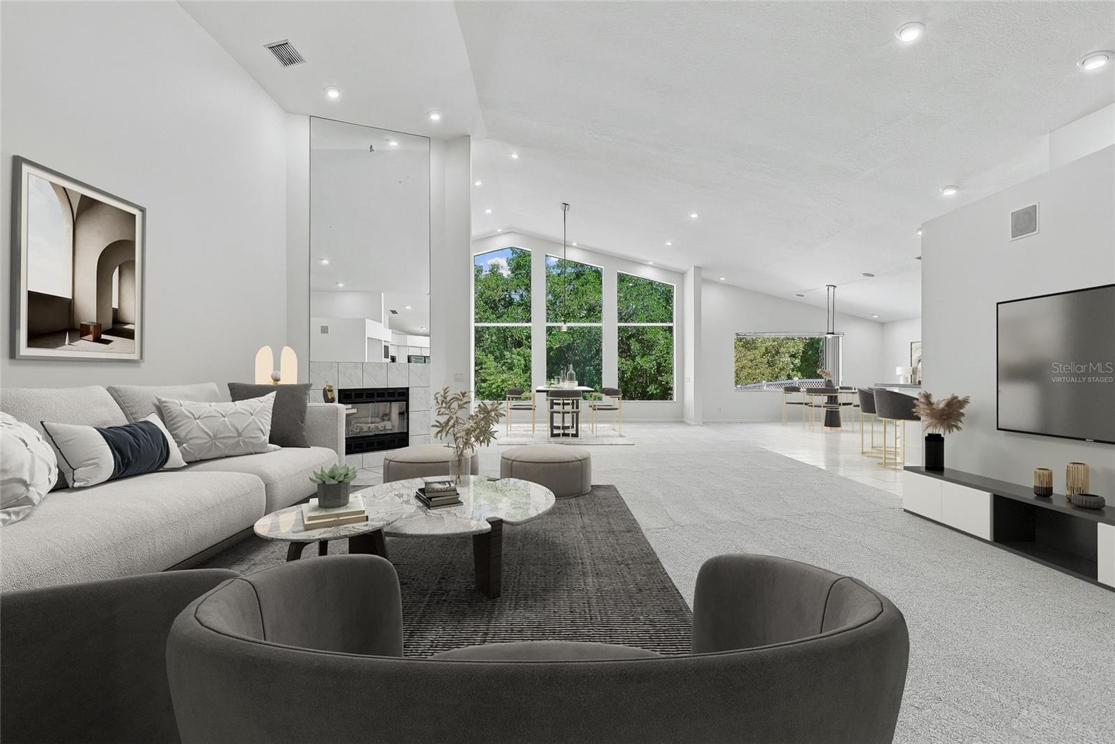 Open and airy with all new interior paint and flooring. Virtually staged. - 1101 DARLINGTON OAK DR NE, ST PETERSBURG