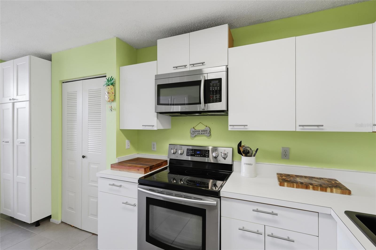 Condominium at 3740 PINEBROOK CIR #104, BRADENTON, photo 7 of 40