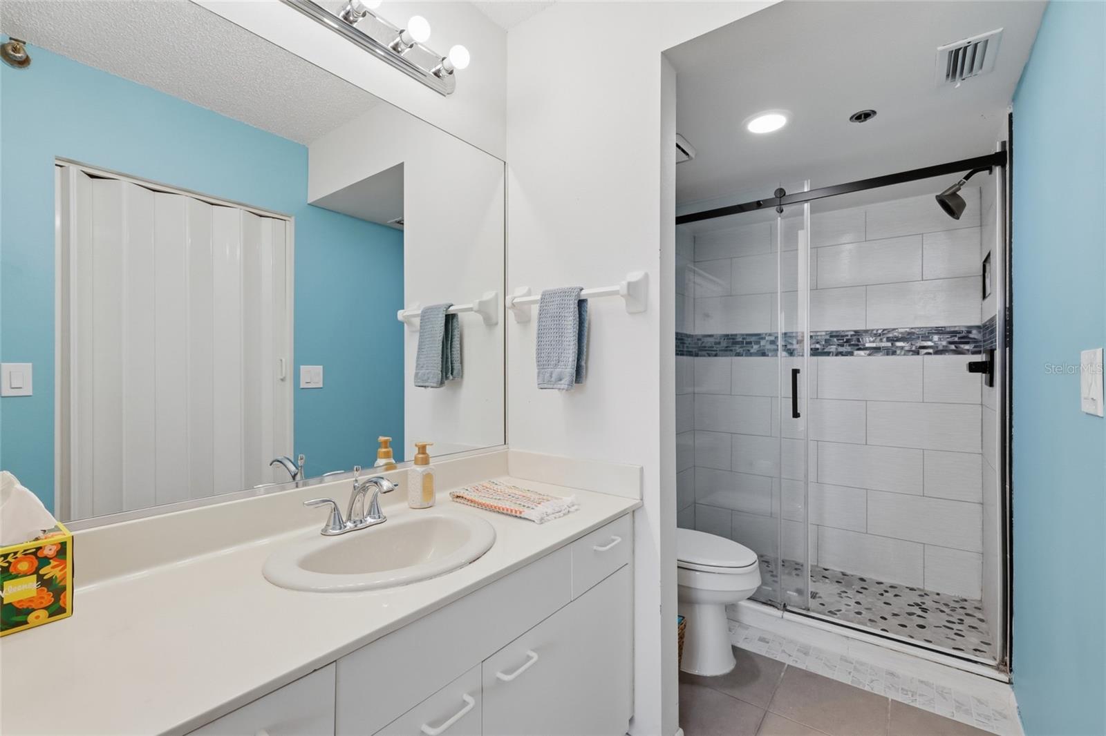 Condominium at 3740 PINEBROOK CIR #104, BRADENTON, photo 21 of 40