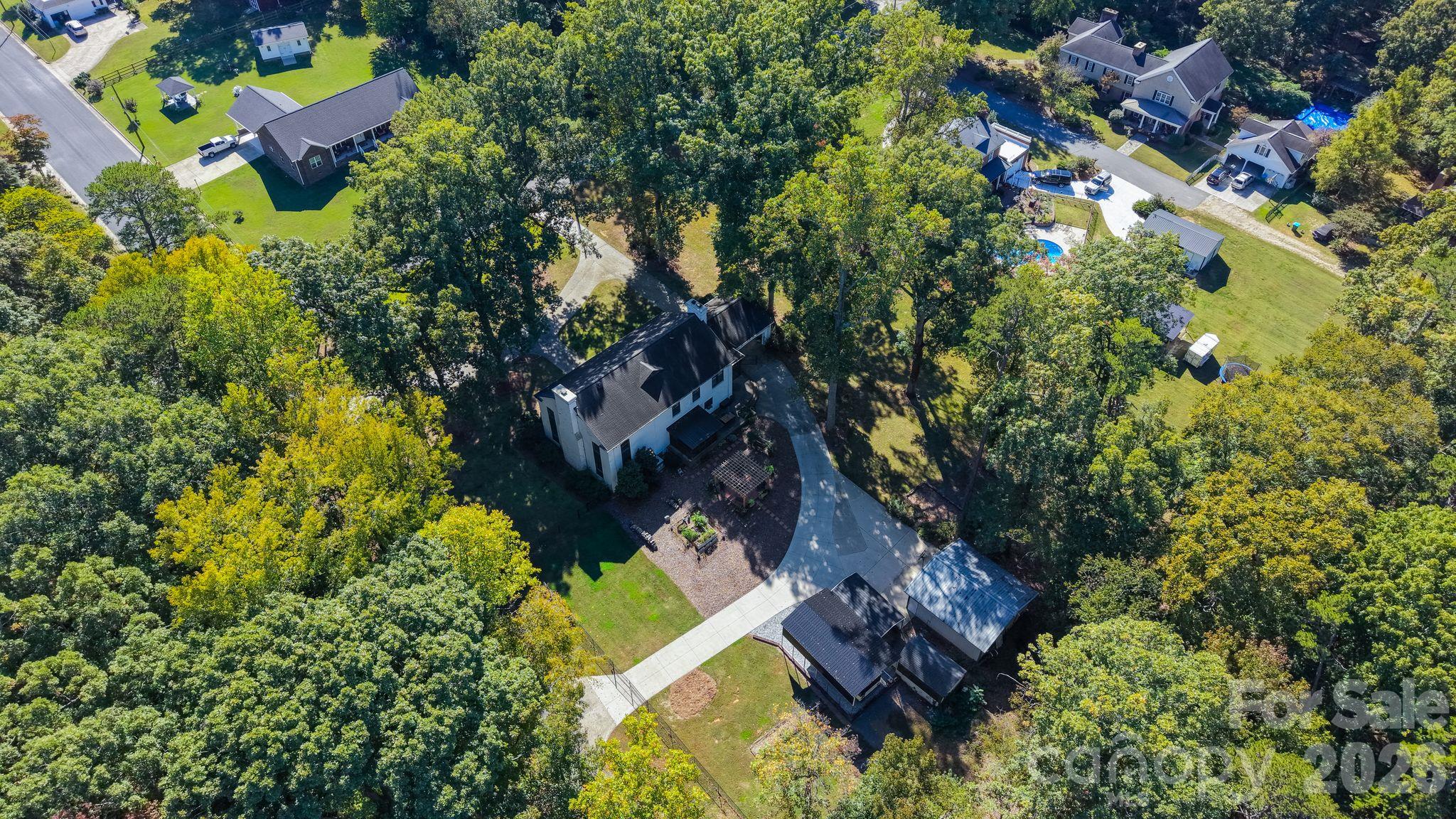 Total Aerial View - 319 N Zion Street, Landis