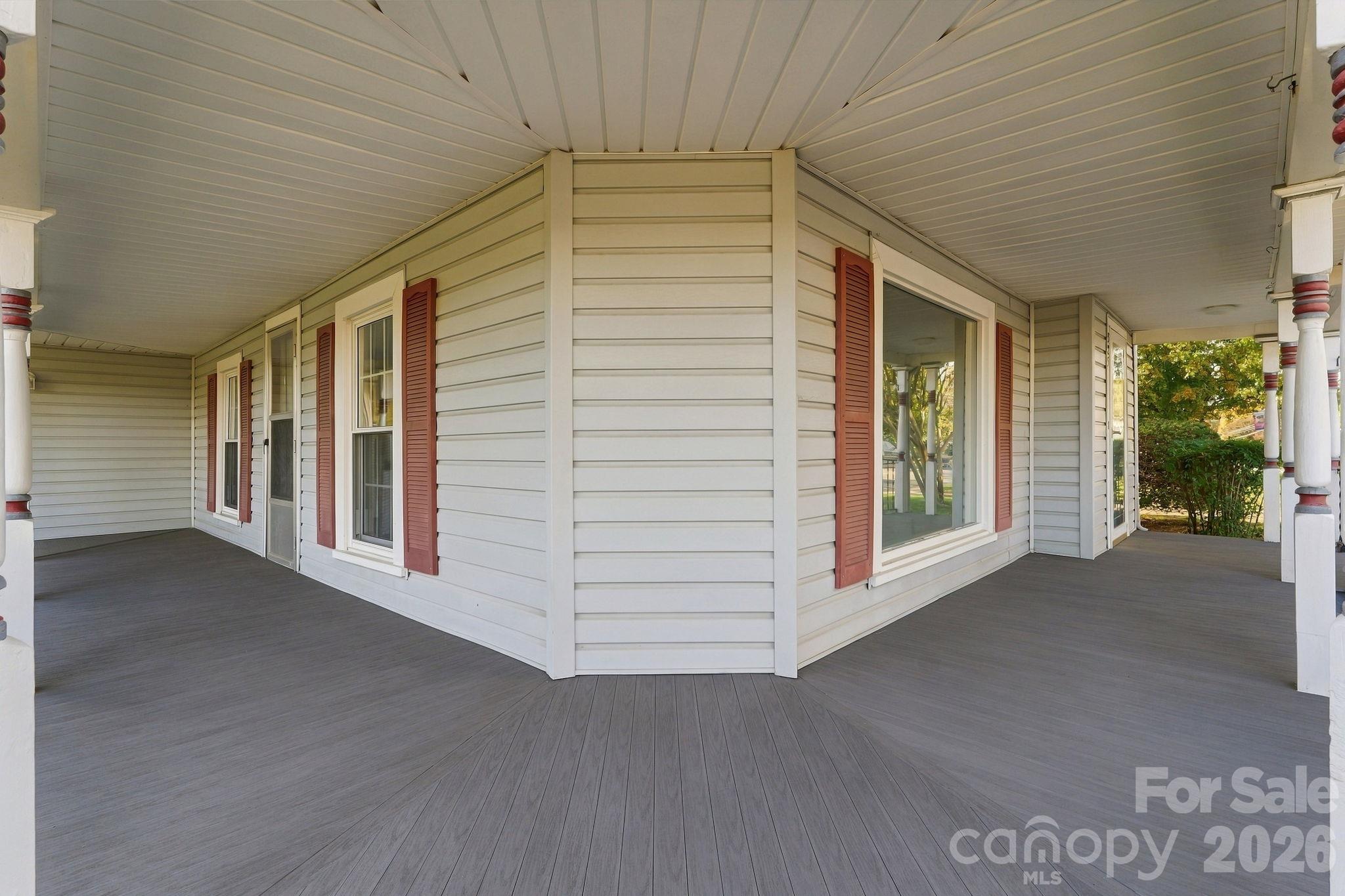 Single Family Residence at 325 Main Street, Rockwell, photo 2 of 12