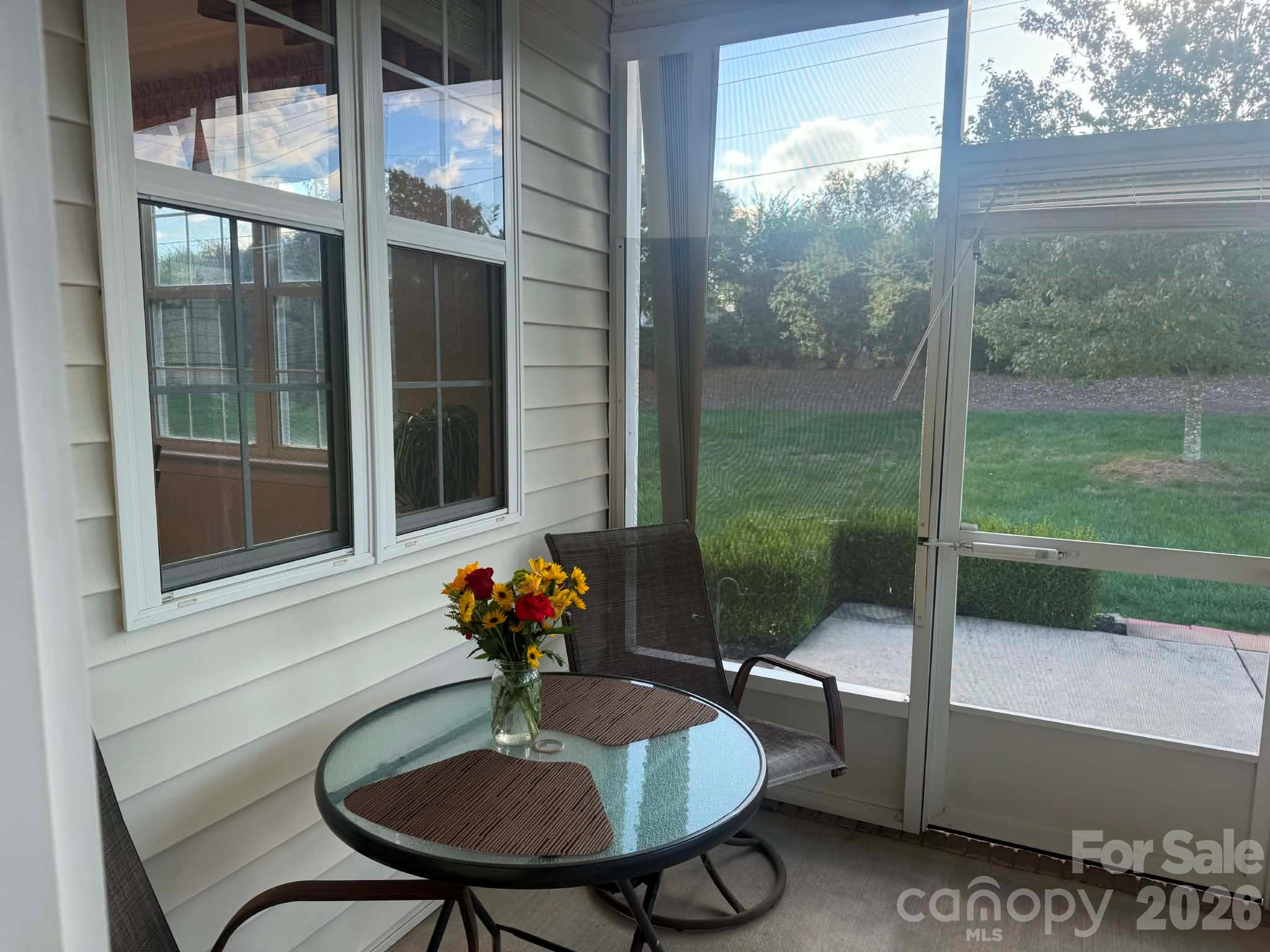 Sun Porch - 117 W Vista View Place, Mooresville