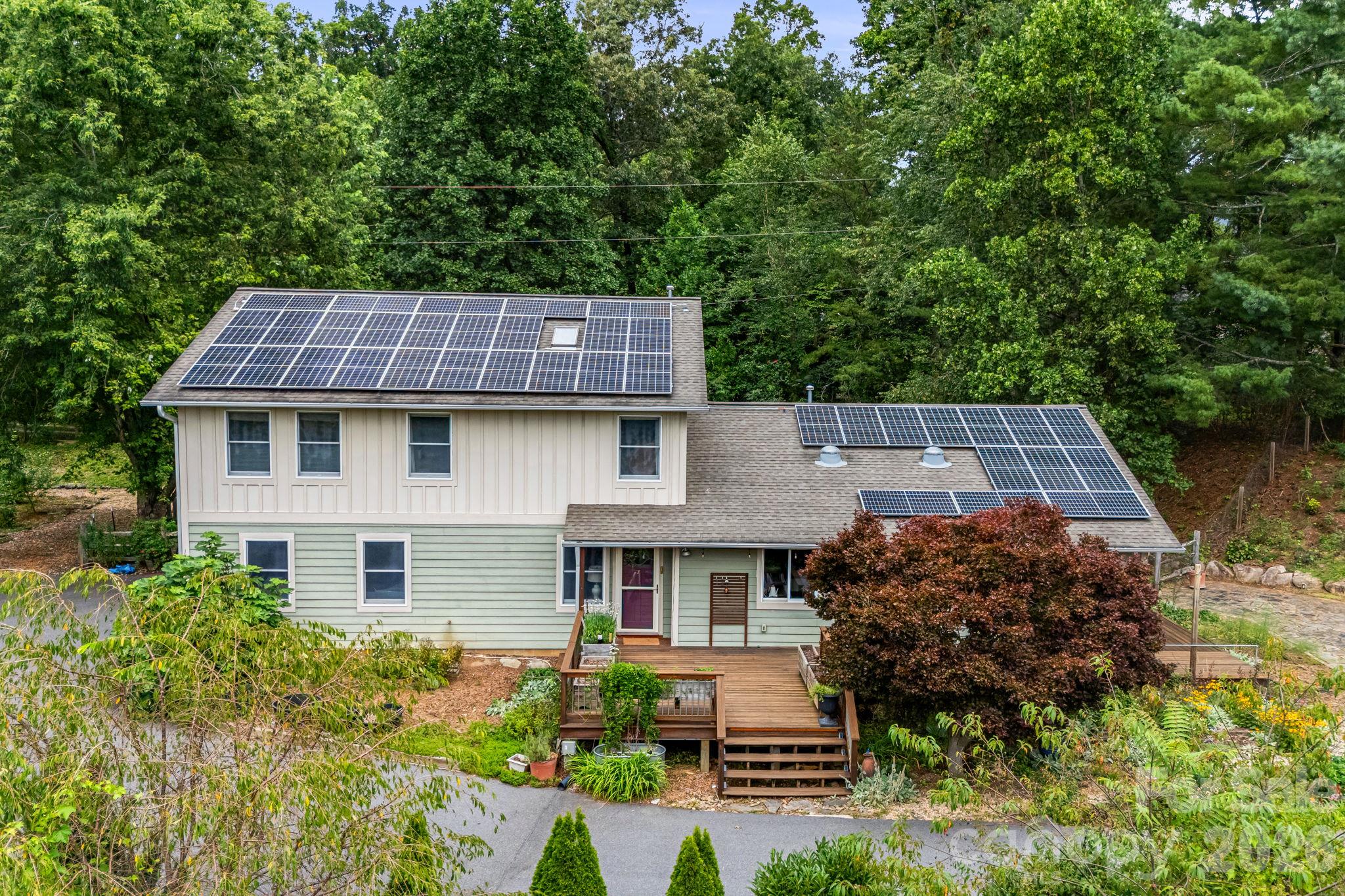 Solar Panels w/ Franklin Whole House Battery - 414 Old Haw Creek Road, Asheville