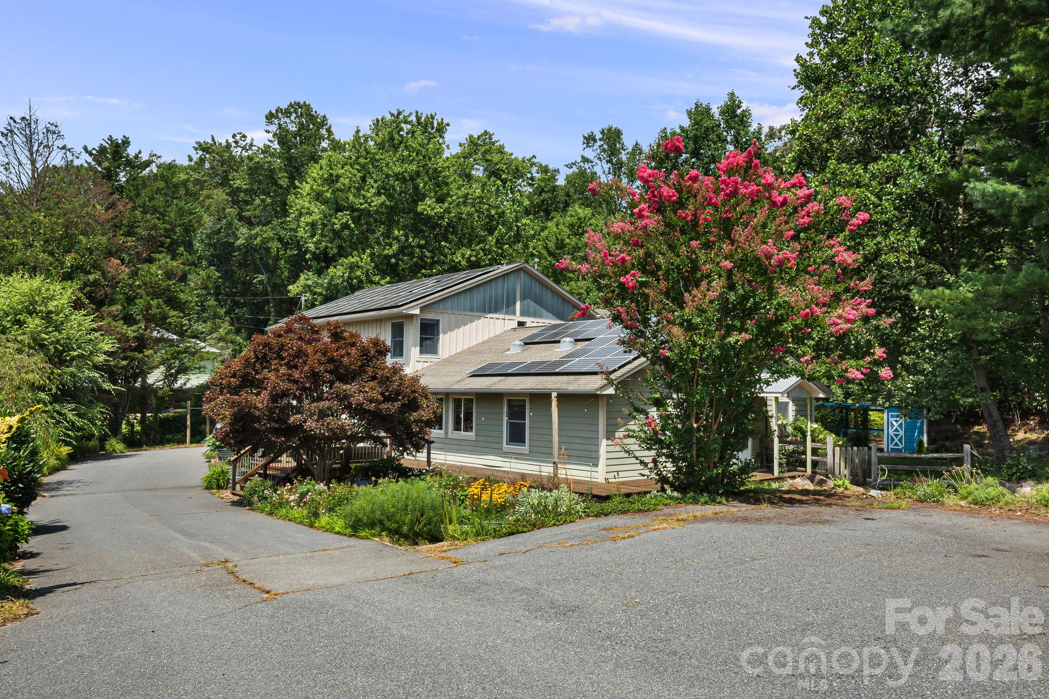 Ample Parking - 414 Old Haw Creek Road, Asheville
