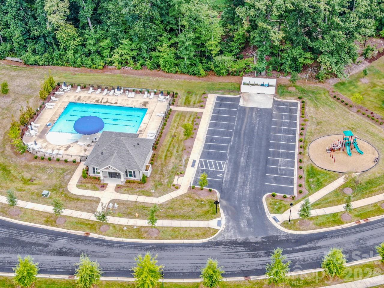 Single Family Residence at 173 Calvin Creek Drive, Troutman, photo 29 of 30
