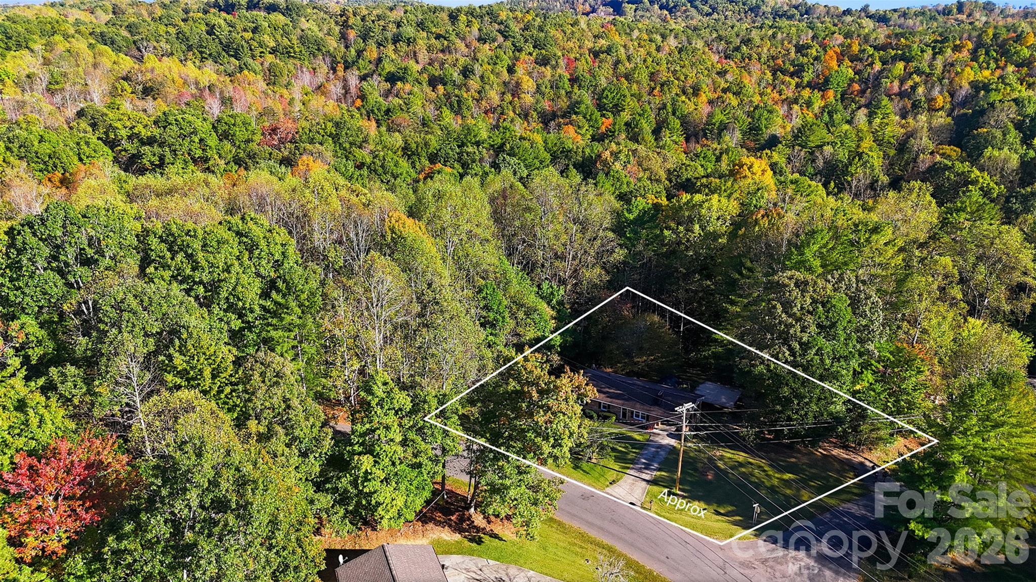 Single Family Residence at 2735 Tablerock Road, Lenoir, photo 4 of 38