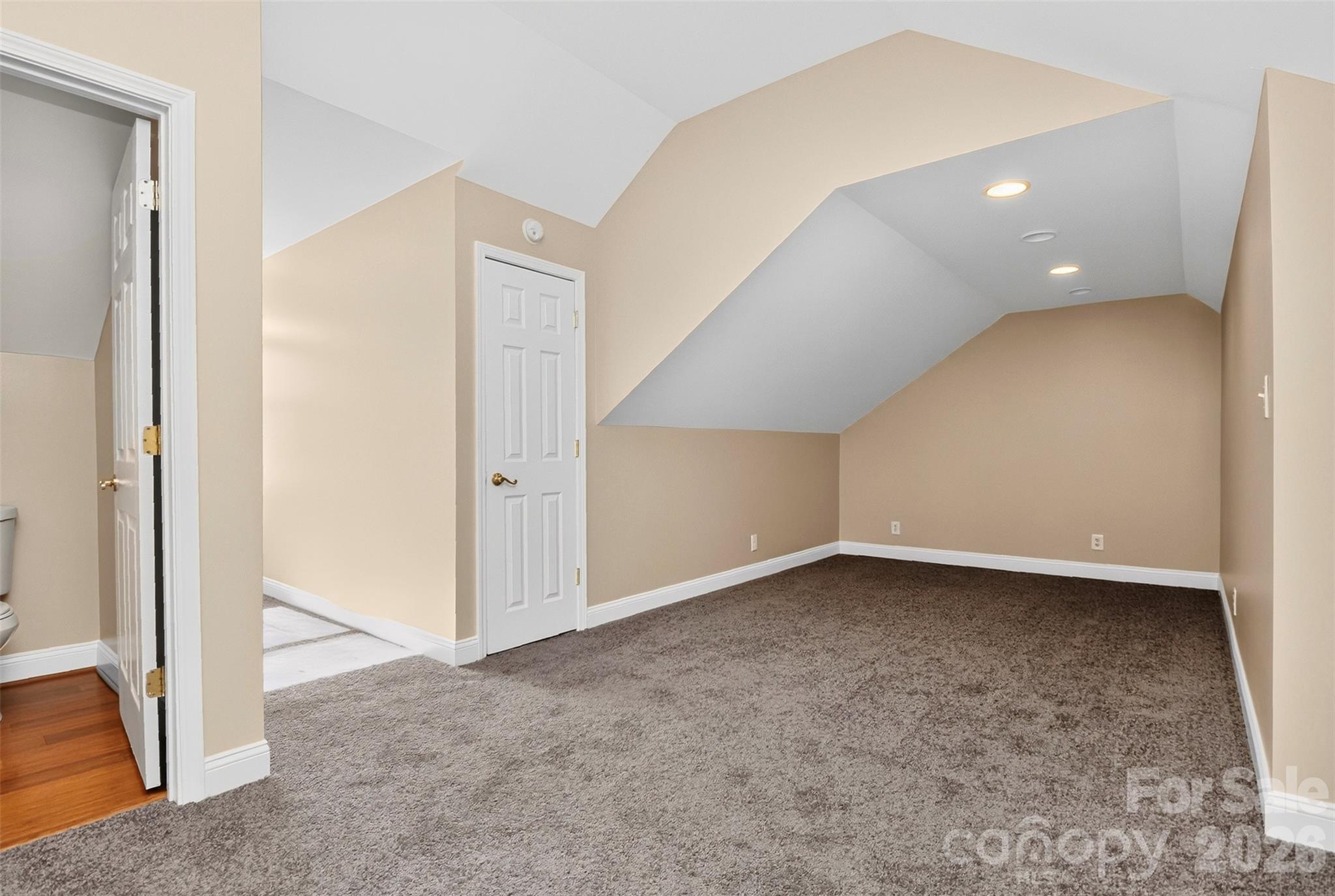 Single Family Residence at 313 Sweetbay Lane, York, photo 29 of 48