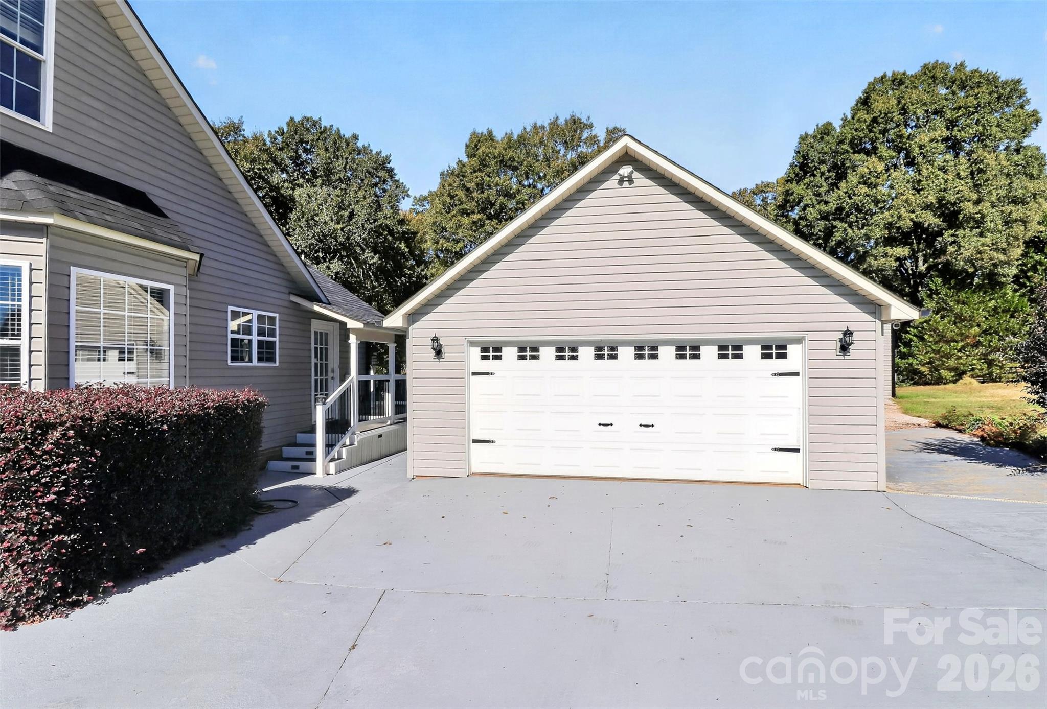 Single Family Residence at 313 Sweetbay Lane, York, photo 36 of 48