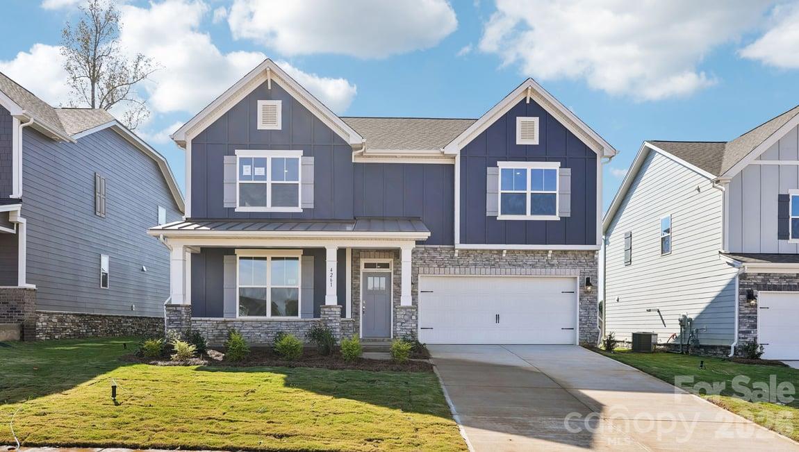 Single Family Residence at 4261 Round Table Drive, Gastonia, photo 2 of 78