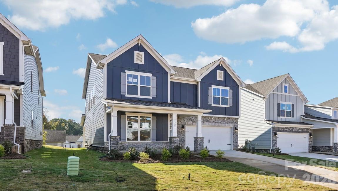 Single Family Residence at 4261 Round Table Drive, Gastonia, photo 4 of 78
