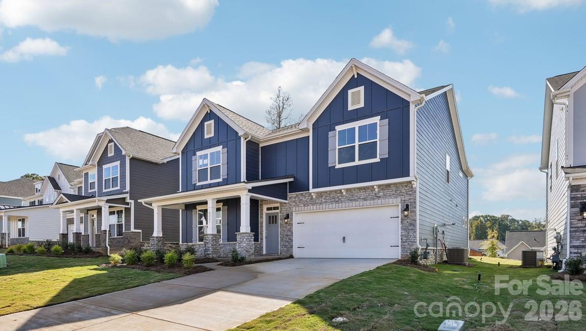 Single Family Residence at 4261 Round Table Drive, Gastonia, photo 6 of 78