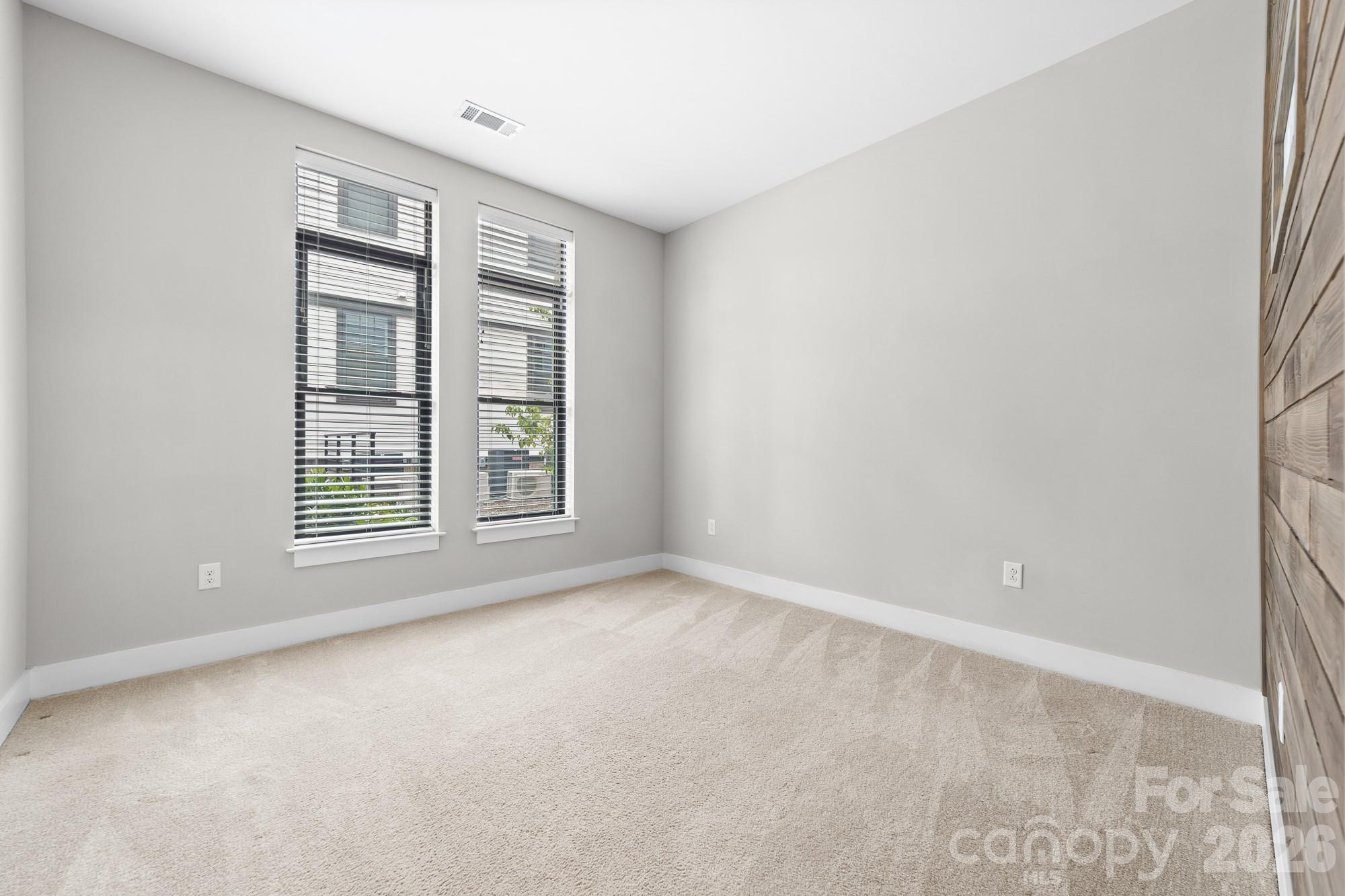 Condominium at 2401 Euclid Avenue, Charlotte, photo 10 of 35
