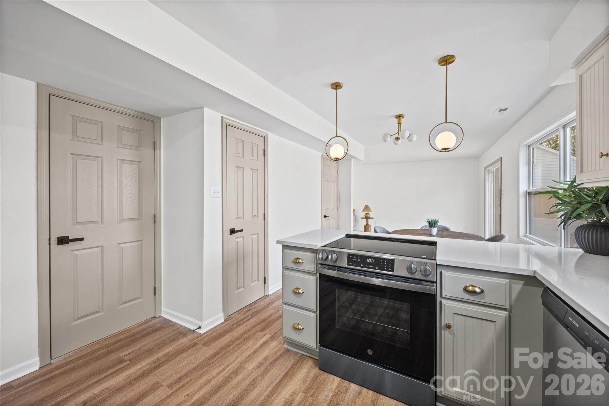 Single Family Residence at 1673 Crestdale Road, Rock Hill, photo 18 of 31