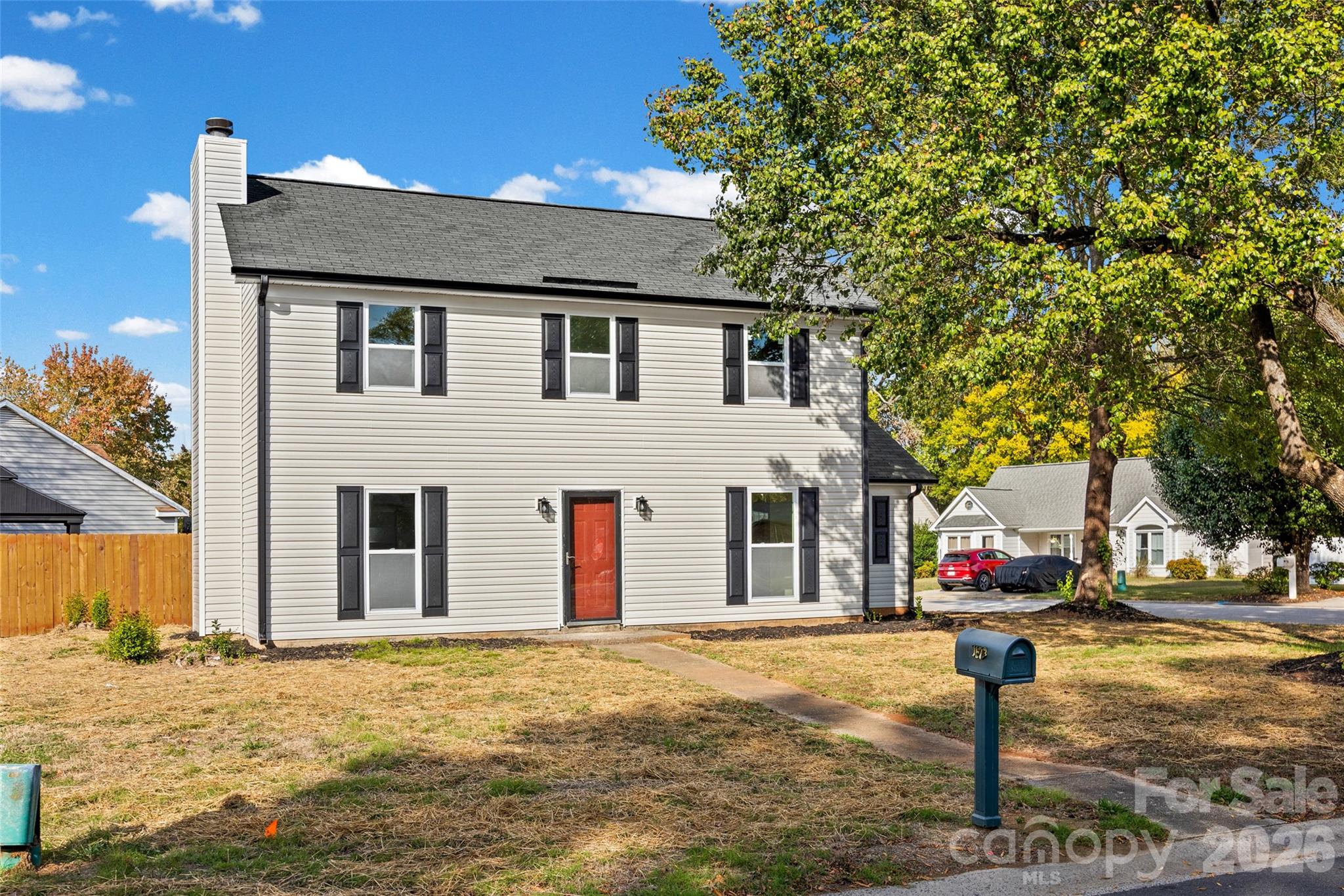 Single Family Residence at 1673 Crestdale Road, Rock Hill, photo 3 of 31