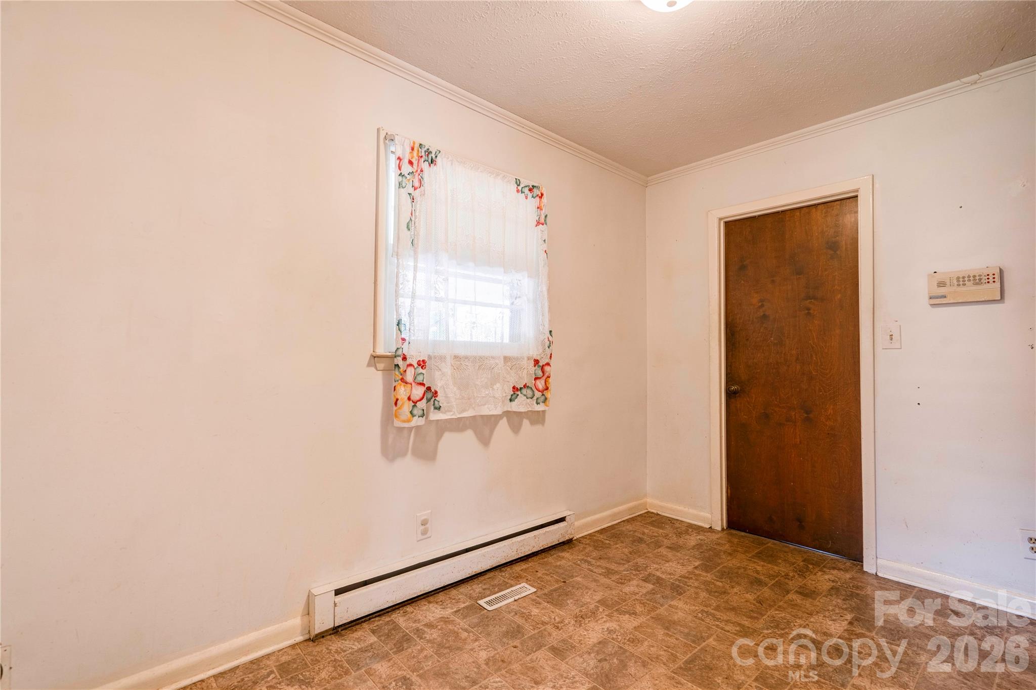 Breakfast Room - 2202 S Post Road, Shelby