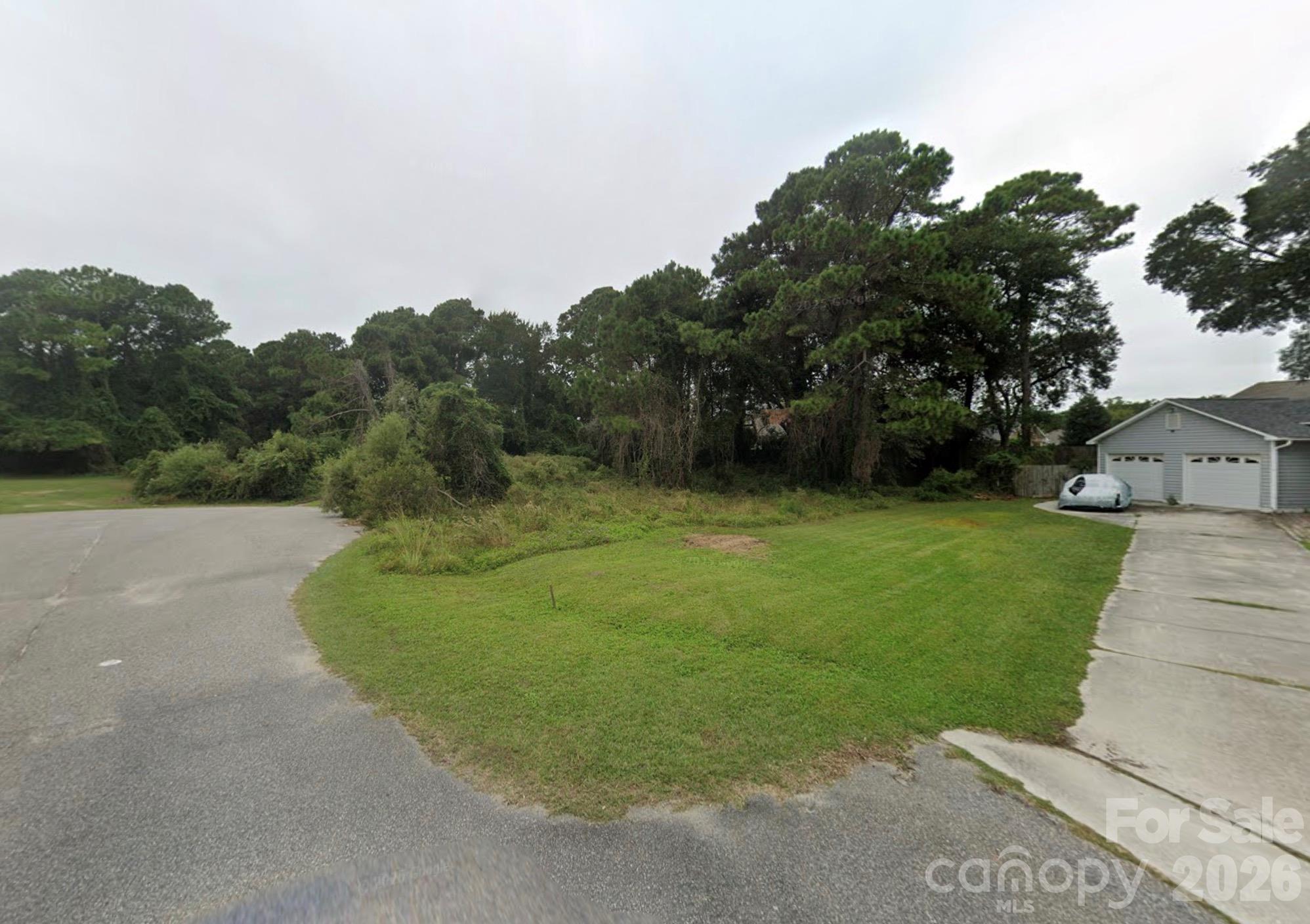 Lot at 601 Trevis Lane, Wilmington, photo 2 of 5