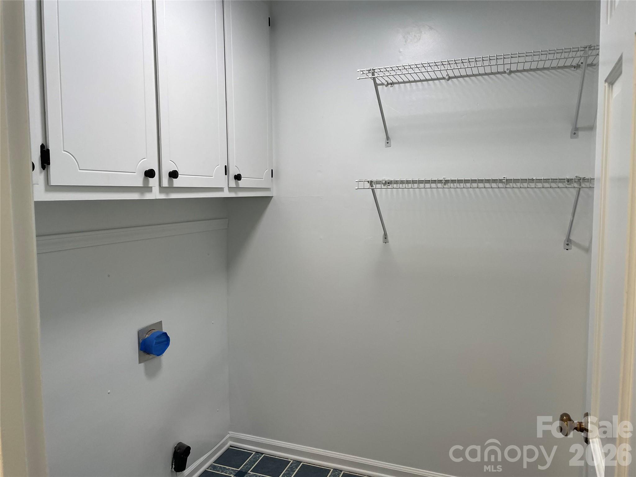 Single Family Residence at 7942 Lake Vista Drive, Denver, photo 15 of 41